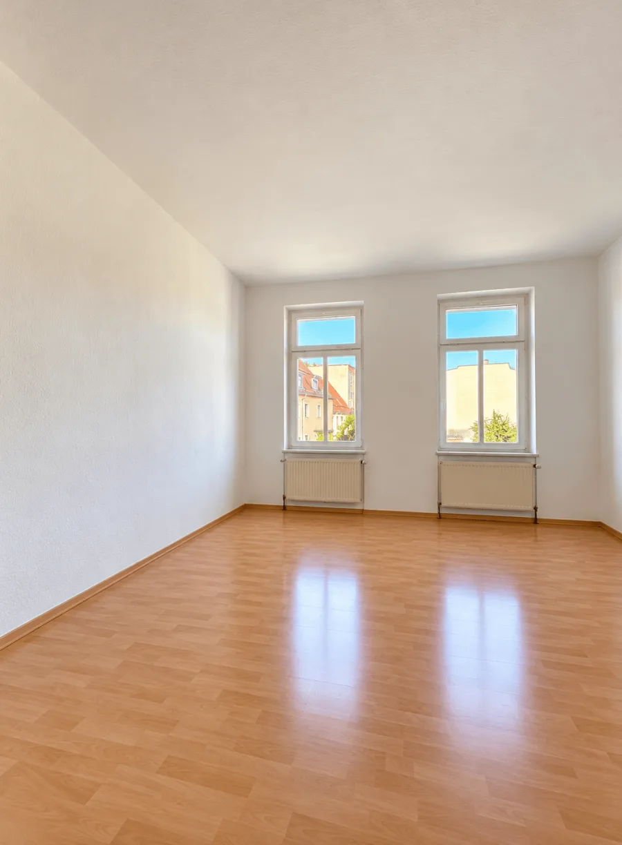Charmante 4-Raumwohnung in Taucha bei Leipzig - Wohnzimmer (19196246)