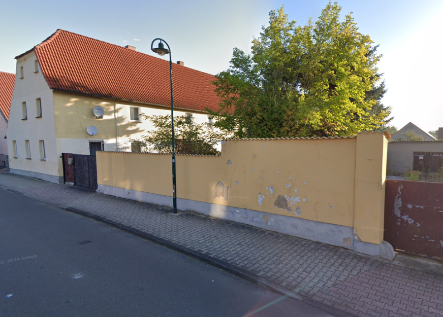 *Handwerker gesucht* Haus mit großem Grundstück in Borna bei Leipzig, 04552 Borna, Einfamilienhaus