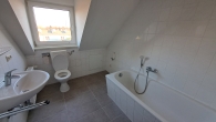 Badezimmer - Gemütliche Dachgeschosswohnung mit Charme