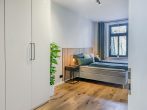 Exklusiv sanierte und voll möblierte 3-Raumwohnung in Leipzig - Schlafzimmer