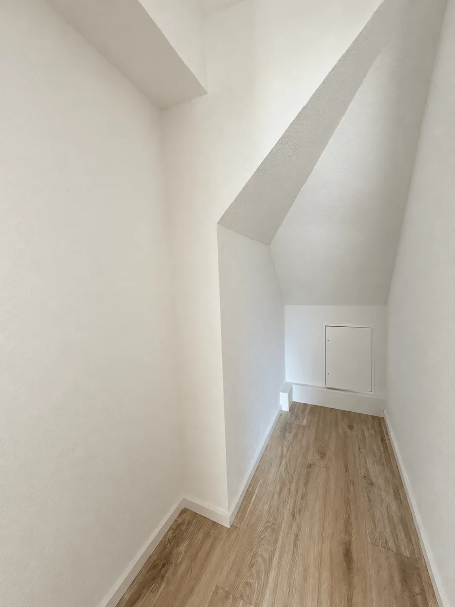 Renovierte Dachgeschosswohnung in Leipzig - Abstellkammer (19196685)